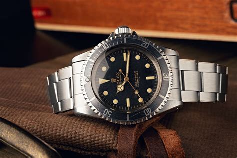 how to wind a vintage rolex|how to manually wind rolex.